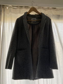 Lightweight coat