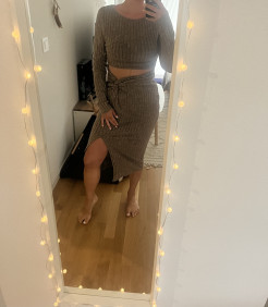 Brown dress