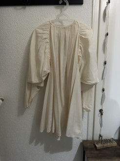 Halblanges Kleid oder lange Bluse