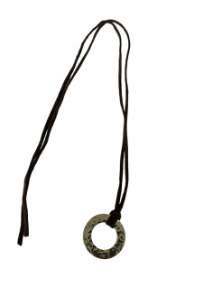 Halskette aus 925er Silber und Lederband