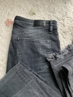 4 dark grey jeans