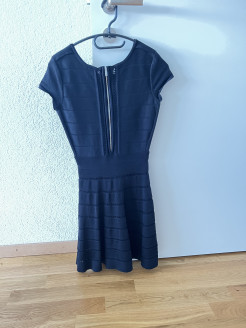 Kurzes Kleid