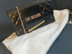 Love moschino bag