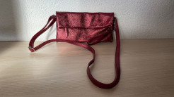 Rosa Tasche aus Leder