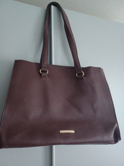 Purple/bordeaux handbag