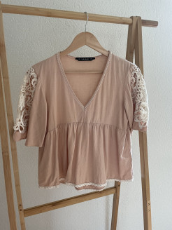 Altrosa Bluse mit Stickerei