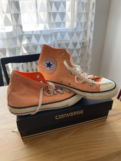 Converse Chuck Taylor Sneakers orange