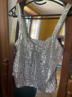 Little sequined top