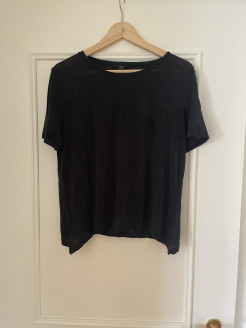 Transparent black T-shirt