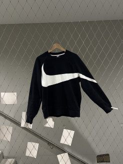 Nike jumper size m