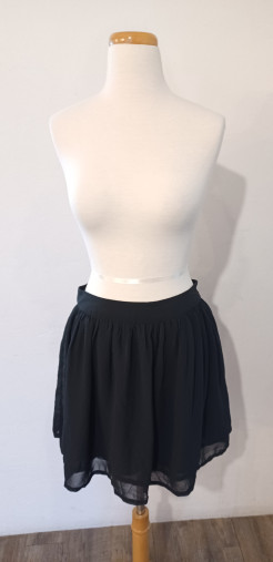 Short black skirt, size M