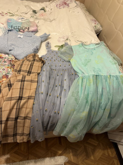 Set of girls' clothes