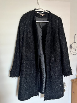 Manteau long en matière tweed et paillettes