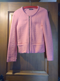 almost new pink textured jacket (quilted)
