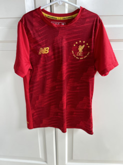 Liverpool new Balance football shirt size 134