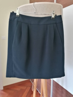 Elegant short skirt