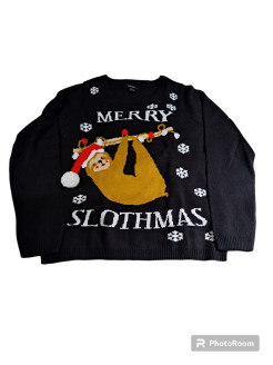 Pullover mit Weihnachtsfaultier