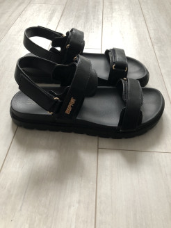 dad shoes Esprit sandals