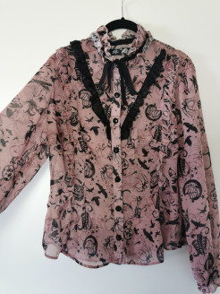 Pastel pink gothic blouse