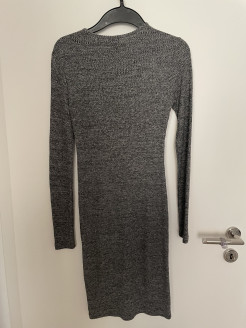 Long-sleeved dress