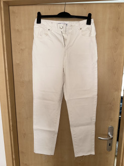 Jeans blanc de chez Zara