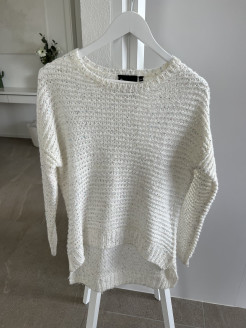 Mittellanger, leicht transparenter Pullover- Größe S/M