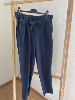 Dunkelblaue Leinenhose mit hoher Taille