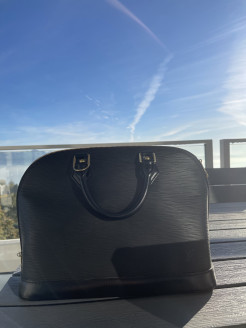 LOUIS VUITTON Epi Alma Handbag black