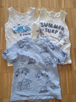 Set of 2 tank tops and 1 t-shirt