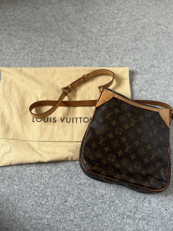 Sac à bandoulière Louis Vuitton Odeon PM