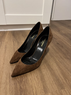 Saint Laurent brown suede pumps