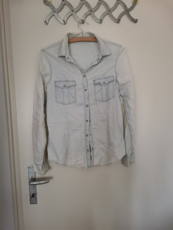 Comfortable denim shirt