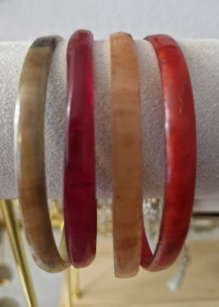 Beautiful natural horn bracelet set (4 pieces)