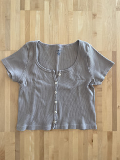 Brandy Melville t-shirt