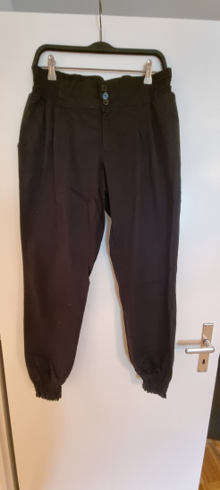 Pantalon noir taille 44