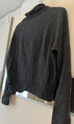 100% wool Zara mock neck sweater