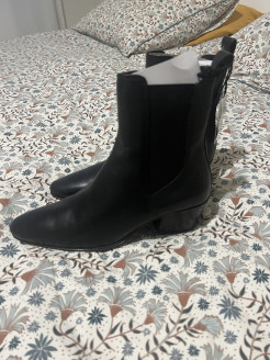 Zara leather boots size 40 - new