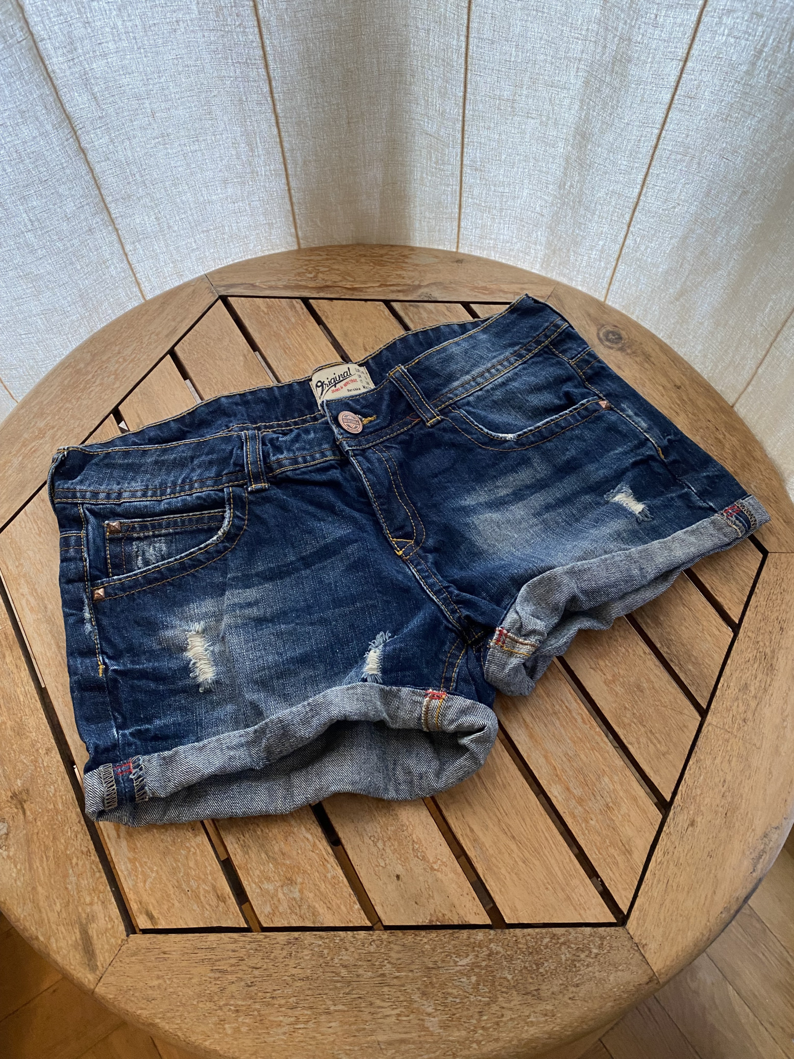 Short en jean. Taille 34