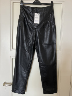 Zara-Hose Kunstleder neu