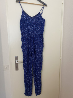 Jumpsuit blüht auf