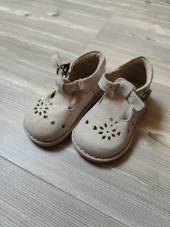 Chaussures petite fille taille 21