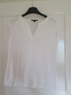 White short-sleeved blouse