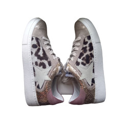 SMR leopard trainers