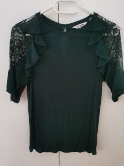 3/4-sleeve blouse