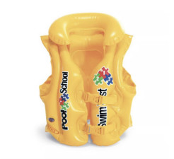 Inflatable waistcoat for swimming pools