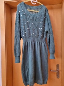 Robe courte à longue manche 