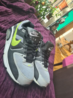 Nike AirMax Sneakers - US 9.5