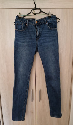 Jeans mit niedriger Taille