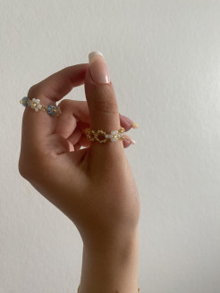 Pearls rings