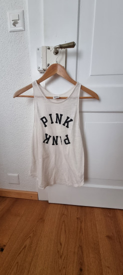 Weißes Tanktop mit Ausschnitt